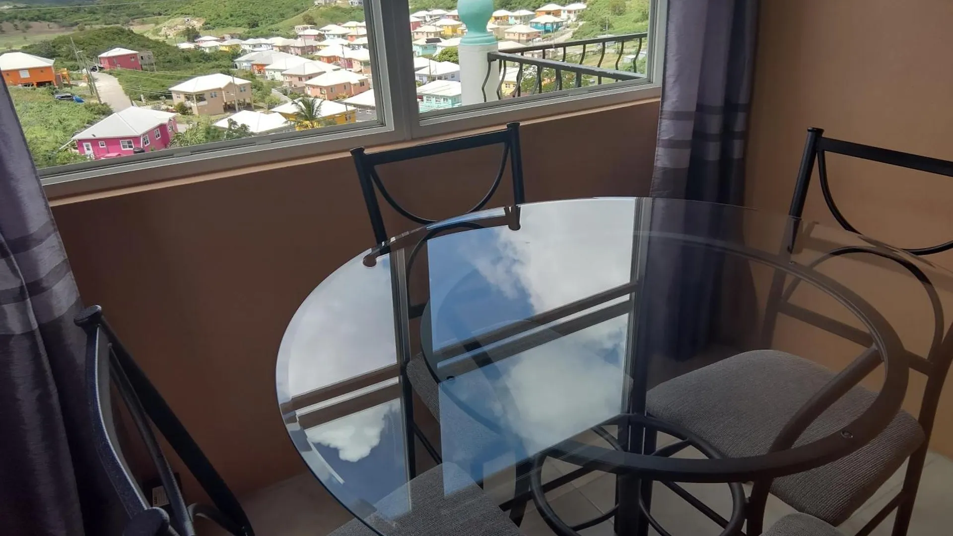 Zeus Estate Guesthouse St. John's Antigua/Barbuda