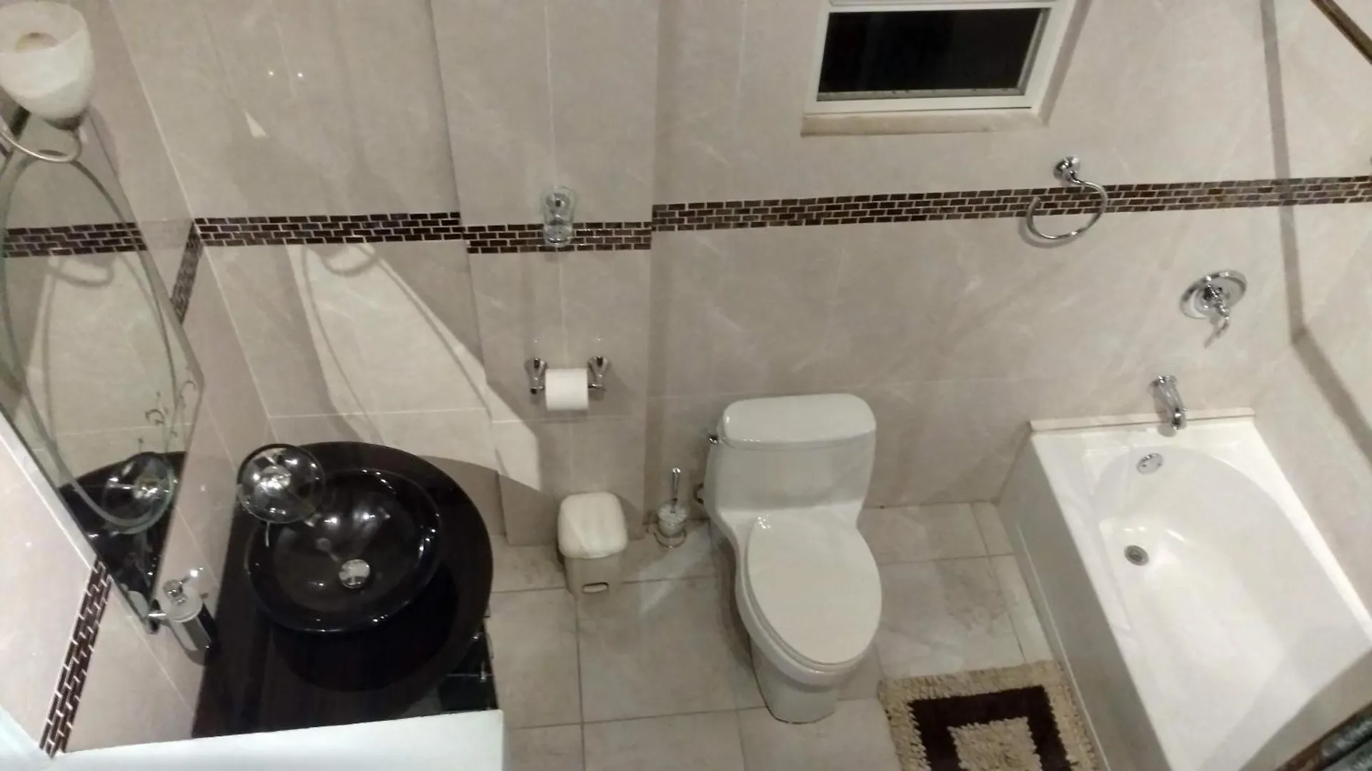 Zeus Estate Guesthouse St. John's