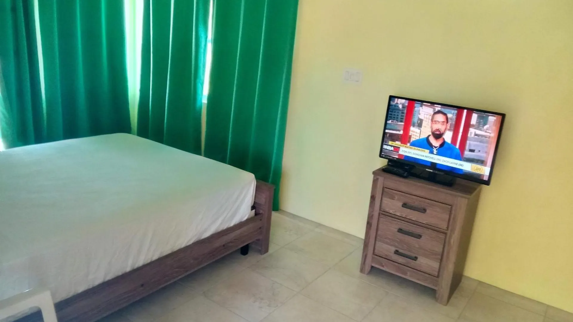 Zeus Estate Guesthouse St. John's 0*,  Antigua/Barbuda